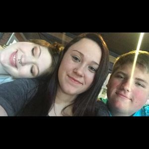 Meet your Posher, Makayla